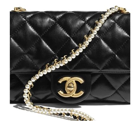 chanel diamond bag